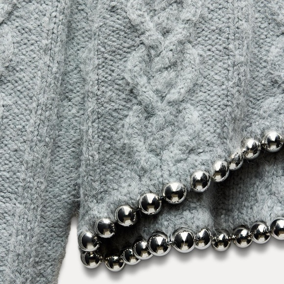 Zara Gray Cowl Neck Sweater with Chunky Cable Knit Design - Picture 5 of 6